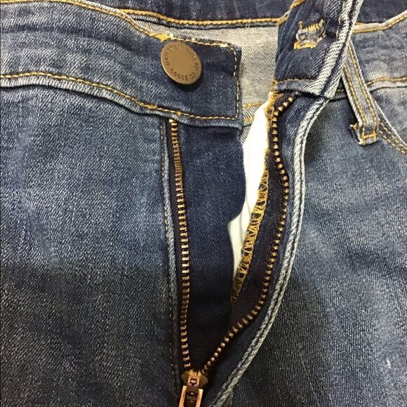 Universal Thread Distressed Straight Leg Jeans - Picture 8 of 10